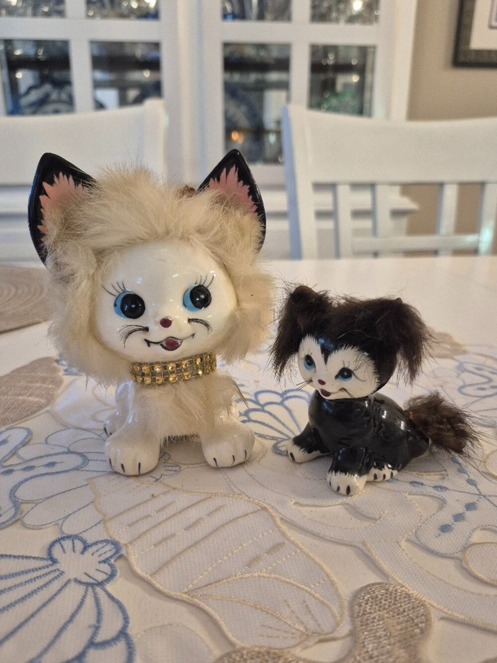 Pair of 50's Kitschy Cat Figurines Fuzzy Fur